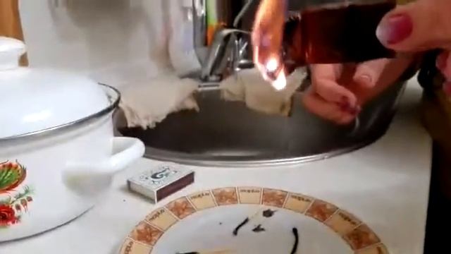 Шоколад горит! Россия щедрая душа 70% какао!!! смотреть онлайн