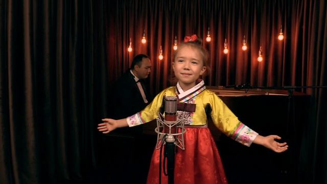 ЛИЗА - БОГ ЕСТЬ ЛЮБОВЬ 당신을 향한 노래 смотреть онлайн