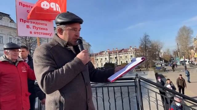 В Иркутске депутаты КПРФ разных уровней проводят третью встречу с избирателями смотреть онлайн