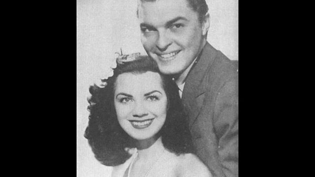 Star Eyes (1943) - Bob Eberly and Kitty Kallen смотреть онлайн