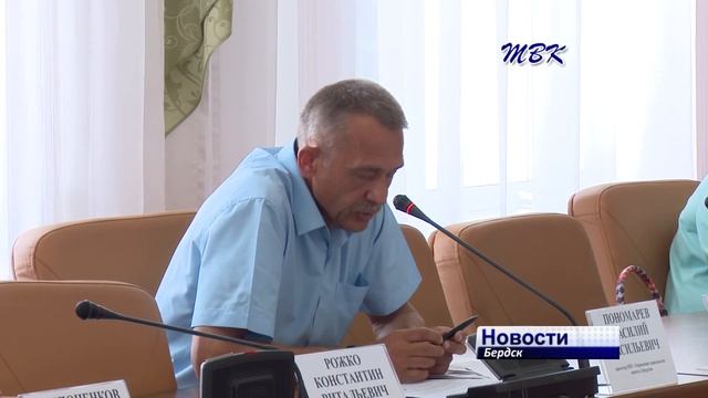В субботу в бердской акватории затонул буксирный катер смотреть онлайн