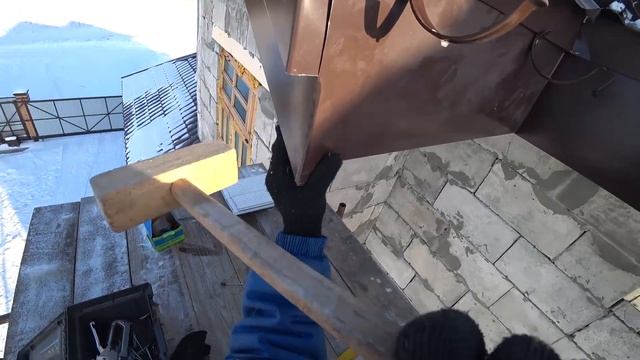 Косяки с кровлей. НЕТ ГИДРОИЗОЛЯЦИИ! Монтаж водосточной системы металл профиль своими руками. смотреть онлайн