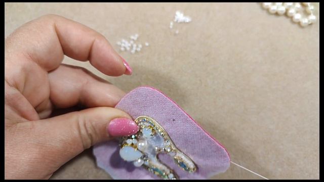 Вышивка броши 