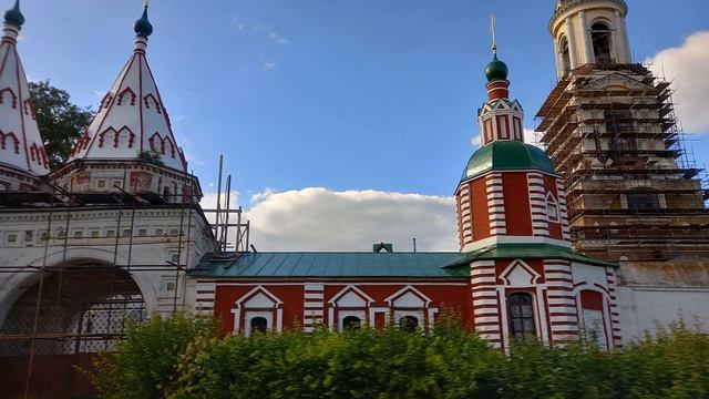 Золотое кольцо России. Июньское путешествие смотреть онлайн