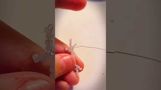 СНЕЖИНКА ИЗ БИСЕРА // DIY смотреть онлайн