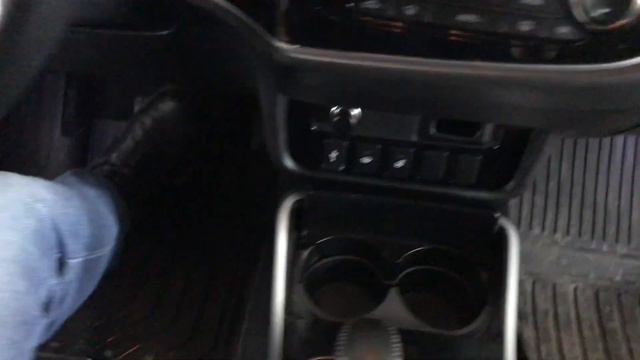 Защита от угона Mitsubishi Outlander, установили механический замок Фортус в дополнении к 