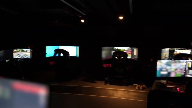 Jake Benham's First F1 Esports Race! смотреть онлайн