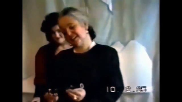 27 лет назад. Мой ансамбль "БАППАХАНЛА" в гостях ДОУ "СОЛНЫШКО"! Пусть в радости растут дети Земли! смотреть онлайн