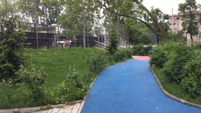 Парк «ФЕСТИВАЛЬНЫЙ». Ариана танцует. Москва. 29.05.2021г. смотреть онлайн
