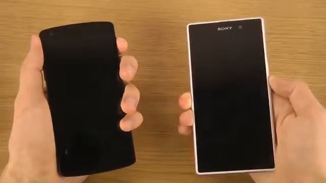 Google Nexus 5 Android 4.4 KitKat vs. Sony Xperia Z1 Android 4.2 - Which Is Faster? смотреть онлайн
