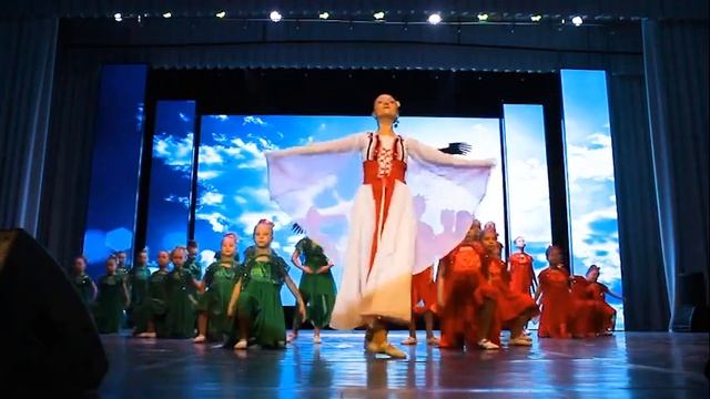 Зямля пад белымi крыламi смотреть онлайн