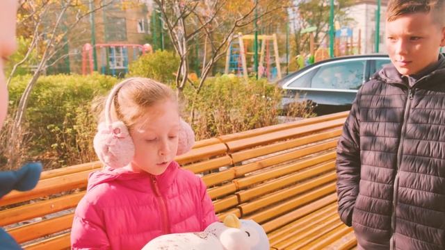 Кто испачкал игрушку Вероники ? смотреть онлайн