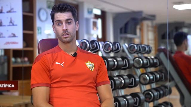 Entrevista a César de la Hoz смотреть онлайн