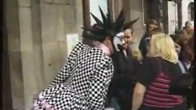 Boy George Screaming Mad смотреть онлайн