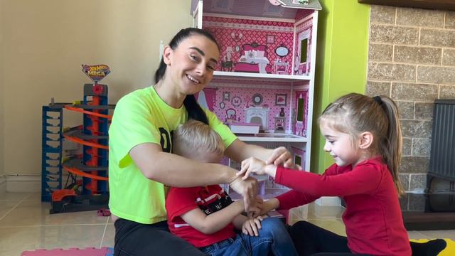 Mondókák - Csip Csip Csóka  | Zoe és Boti