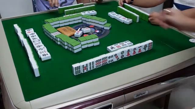 3rd - LIVE Mahjong Game Play by Pinoy Game Masters! Change your video setting to 720P - April 3 202 смотреть онлайн