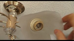 Не откручивается лампочка, прокручивается патрон в люстре.