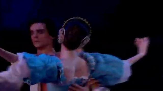 ABT Swan Lake: Siegfried Encounters Odette смотреть онлайн
