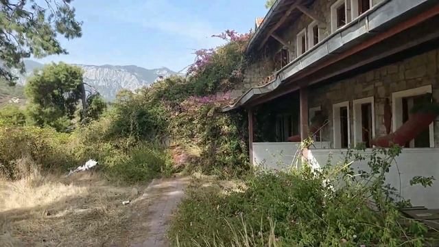 Заброшенный отель Naturland Натурленд Чамьюва Кемер Турция Обходим вокруг огромную территорию внизу смотреть онлайн