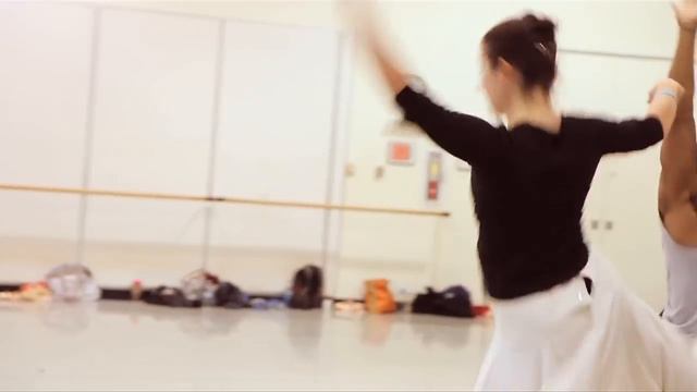 Jiri Kylian's Forgotten Land смотреть онлайн