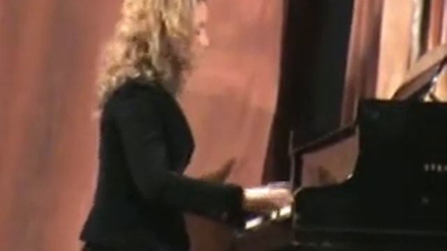 Поп-музыка музыка зачастую не отличается