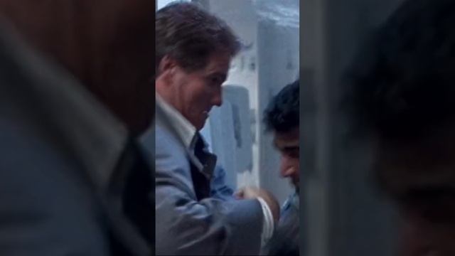 True Lies - Bathroom Fight (1994) Arnold Schwarzenegger смотреть онлайн