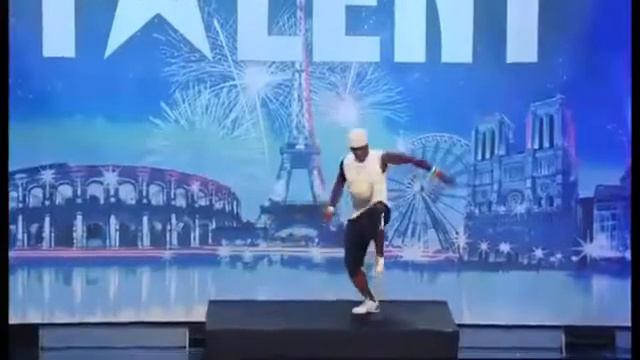 Ия Траоре - фристайл с мячом на шоу-талантов смотреть онлайн