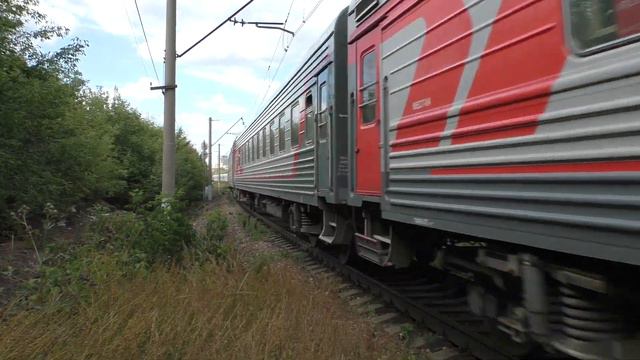 Электровоз ЧС7-246 с поездом № 471 Москва - Адлер смотреть онлайн