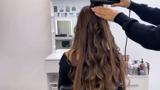 Half up half down hairstyle: Flat iron curls for Long, Heavy Hair смотреть онлайн