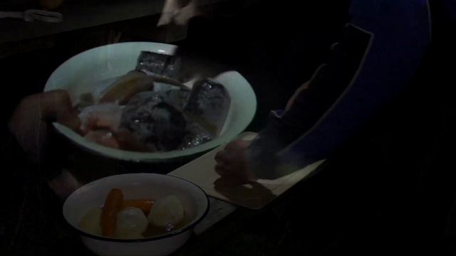 ЛУЧШИЙ сплав в жизни! ДЕСНА радует поклевками! Ловля щуки, судака, окуня на джиг! Рыбные угощения)! смотреть онлайн