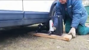 Подкатной домкрат