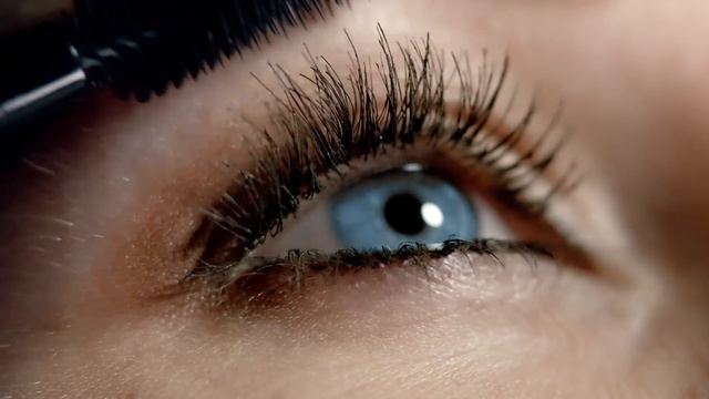 Max Factor | Voluptuous False Lash Effect смотреть онлайн