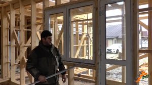 Как правильно смонтировать совмещенные окно и балконную дверь в каркасном доме