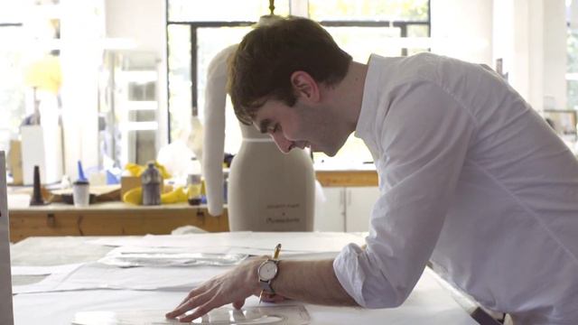 Fashion designer in the making: Andrew Bell смотреть онлайн