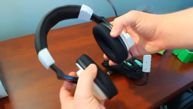 Turtle Beach Ear Force X11 First Look: Unboxing & Review смотреть онлайн
