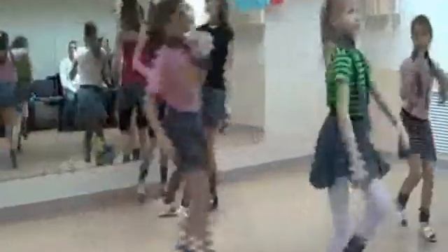 Танец "Лето". Весенние каникулы с ТШ "Пируэт". смотреть онлайн
