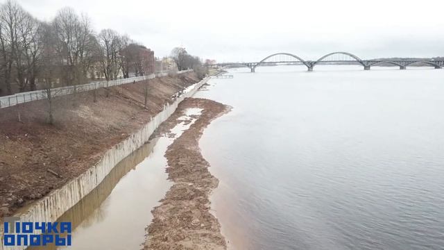 Погружение ЖБ шпунта методом забивки, укрепление берега Волги смотреть онлайн
