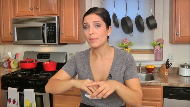 Homemade Paella Recipe - Laura Vitale - Laura in the Kitchen Episode 586 смотреть онлайн