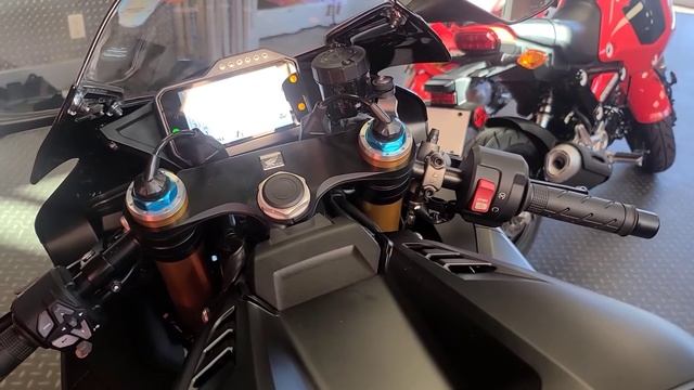 2023 Honda CBR1000rrr Fireblade sp | Mat Pearl Morion Black - Dealership Tutorial смотреть онлайн