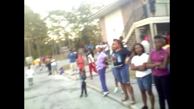 YELL FIGHT AND HOOD GET SWOLE смотреть онлайн