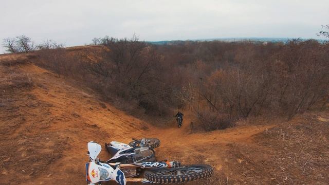 БАЗОВАЯ ТРЕНИРОВКА ПО ЭНДУРО, ПОДГОРОДНОЕ, ПРОХВАТ ПО ГОРКАМ, KAYO T4, TERRAX, GAS GAS, BSE смотреть онлайн