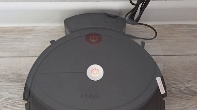 Робот-пылесос ELARI SmartBot Lite смотреть онлайн