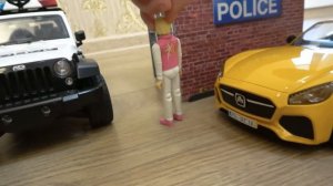 Веселые истории про игрушки  Bruder - Экскаватор,  Самосвал и другие машинки