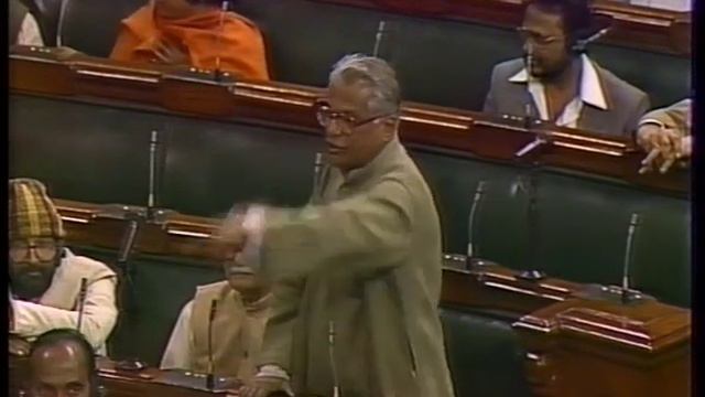 Shri George Fernandes on 11.12.96 - Zero Hour ................ смотреть онлайн