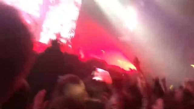 Sam Fender ‘Howdon Aldi Death Queue’ full song front Seventeen Going Under UK Tour Wembley 1/4/2022 смотреть онлайн