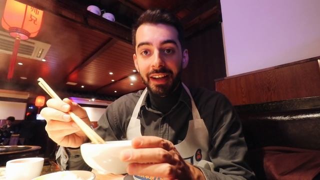 ОСТРЫЙ ХОГО В ЧУНЦИНЕ. Пробую знаменитый китайский самовар