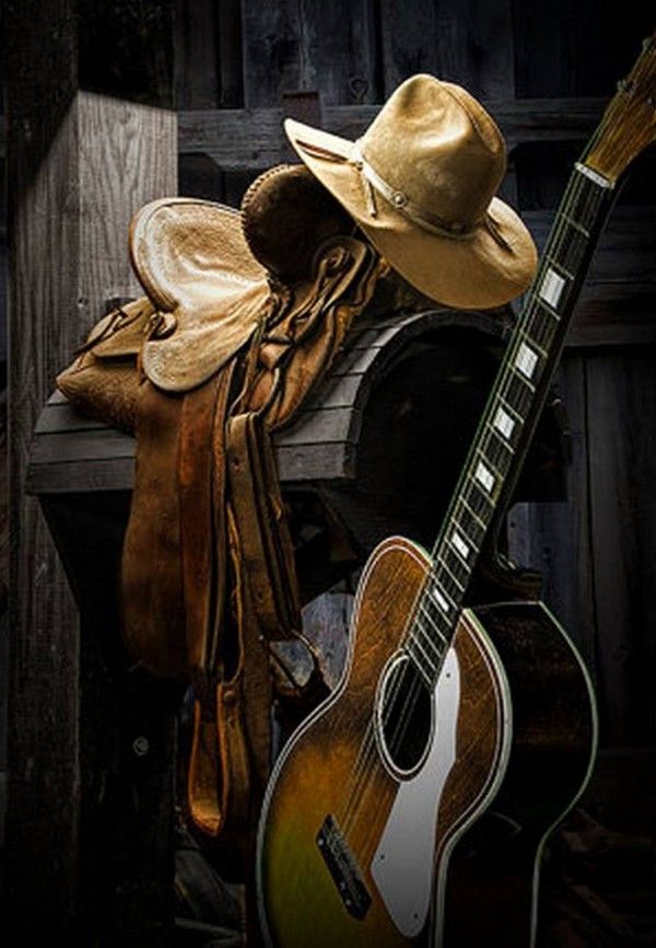 Человек вдруг замолкает...bard Acoustic- живое исполнение в сопровождение акустической гитары.