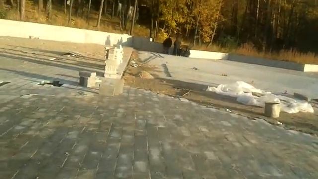 Как сдают уложенную брусчатку ? В засыпанном виде . Мостовая Ру.