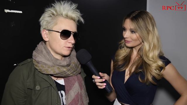 Любовь Олеговна боксирует с Дианой Арбениной смотреть онлайн