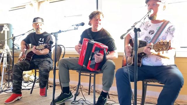 ТРИ ПОЛОСКИ /КАВЕР - ANIMAL ДЖАZ/ (ТЕПЛОХОД МОСКВА 2022/09/03) смотреть онлайн